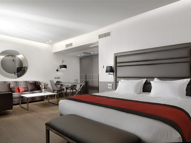 Holiday Suites Athén Kültér fotó