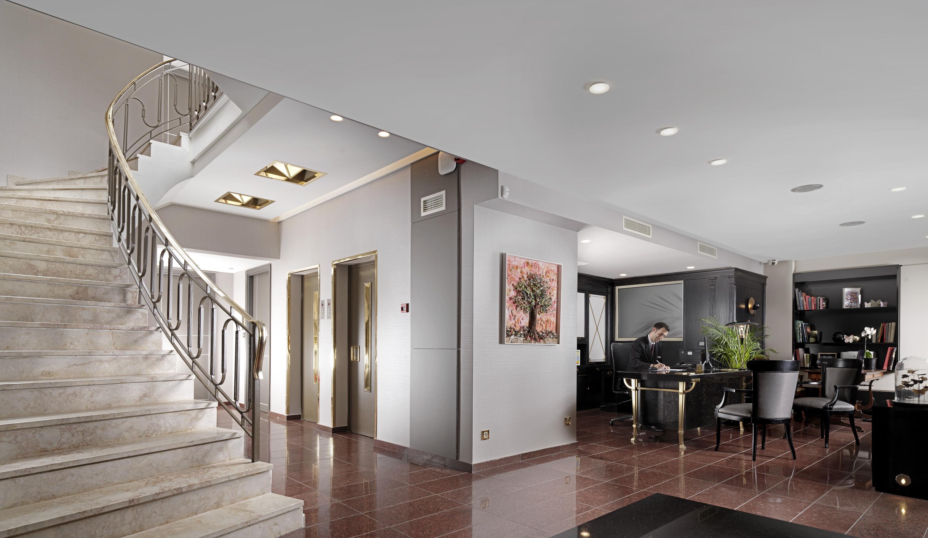 Holiday Suites Athén Kültér fotó